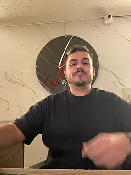 LatinBearX live cam on StripChat