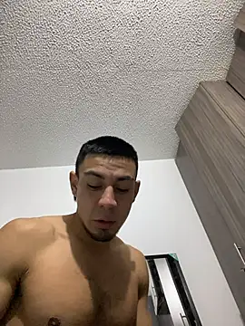 Taylor_DiamondBoy live cam on StripChat