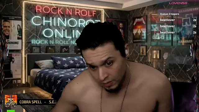 chino_roz live cam on StripChat