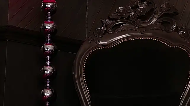 MistressEly live cam on StripChat