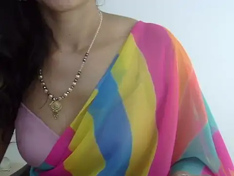 Laila_Cute live cam on StripChat