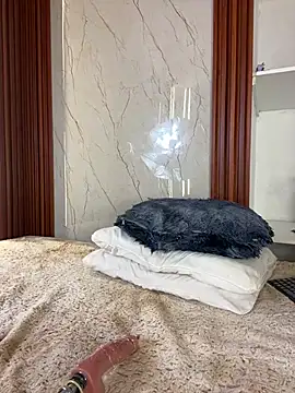Eva_Feller69