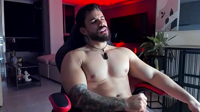 Valenthino_Salvatore live cam on StripChat