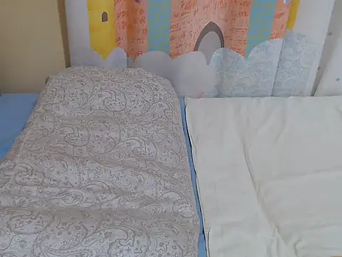 zeina_gen webcam