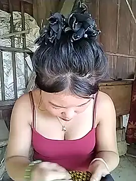 lylylove live webcam