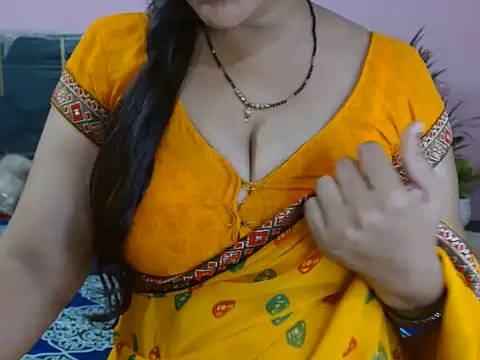 Sexy_Yashvi
