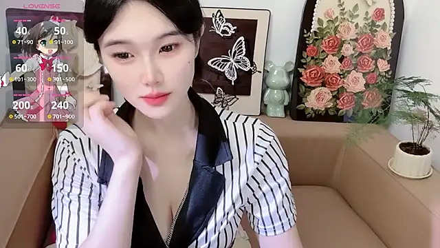 T-TeaR live cam on StripChat