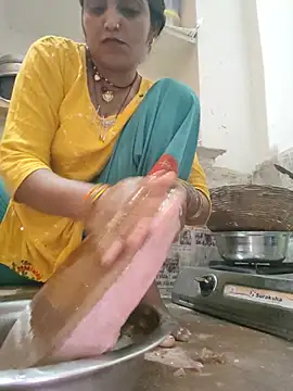Radha_bhabi live cam on StripChat