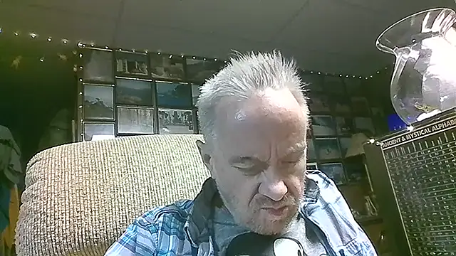 Makowboy live cam on StripChat