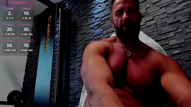 david_big_daddy (Ask my age) - CLouds ORGASM