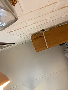 gattasromanxxe (F young) - en cuatro desnuda por 3 min