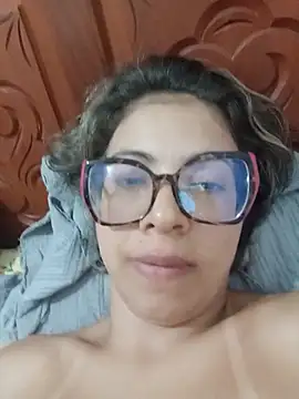 magrinhagostosa live cam on StripChat