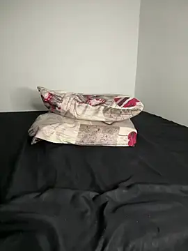 honeydanna (F young) - BIG SQUIRT + DOGGY STYLE