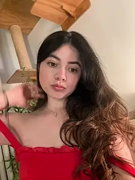 Webcam Model(missani) is live