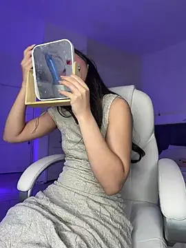 julieta_jhonss live cam on StripChat