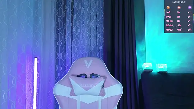 eskatmi live cam on StripChat