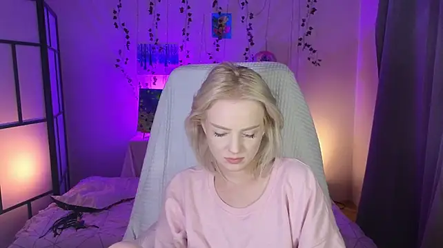 ImBonBon live cam on StripChat