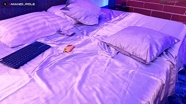 mandi4pole
