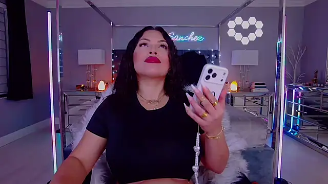 theofficialsophiasanchez