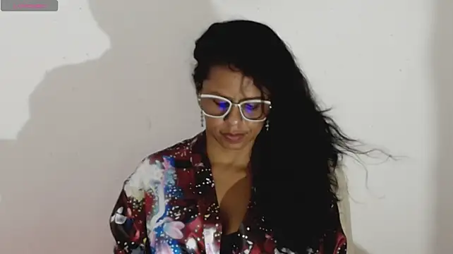 Catherine-browm live cam on StripChat