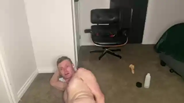 OFFICAL_DICKEDDOWNUNDER live cam on StripChat