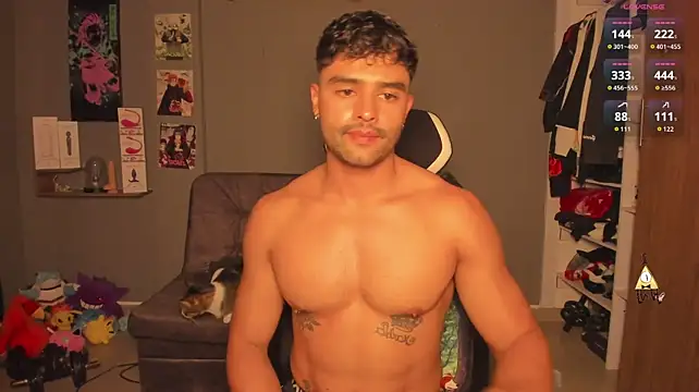 JacksonRosse live cam on StripChat