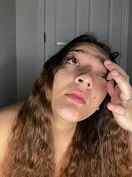 treasurebabii live sex cam