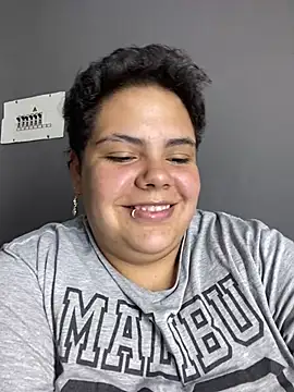 Hailey_Curvy live cam on StripChat