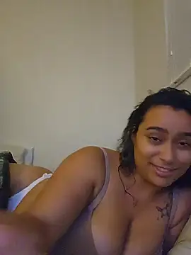 cinnaminnie live cam on StripChat