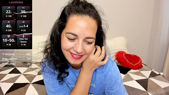 Linda_Insatiable live cam on StripChat