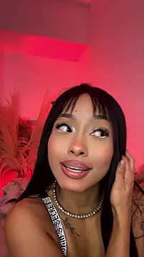 ItsBellaPorch live cam on StripChat