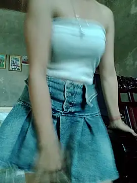 TrucBaby live cam on StripChat