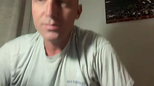 DaSwitch85 live cam on StripChat