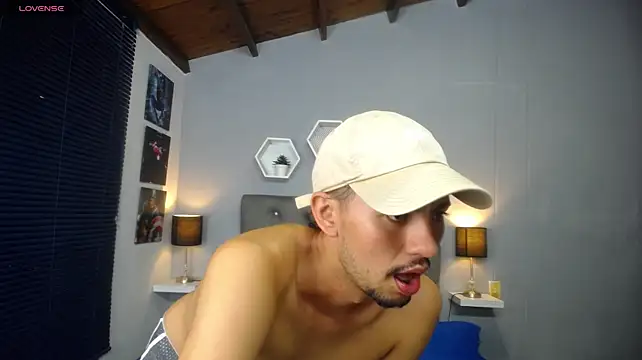 xxx_thesupercum_ live cam on StripChat
