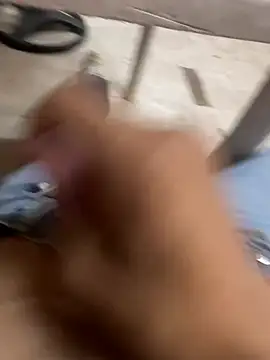 Guillermo618 live cam
