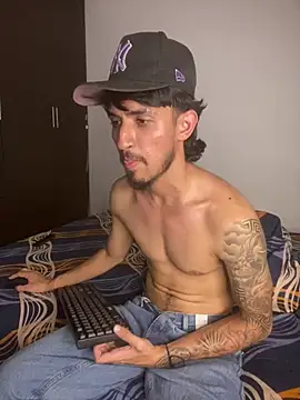 kriss_edwards (M twink) - big cum