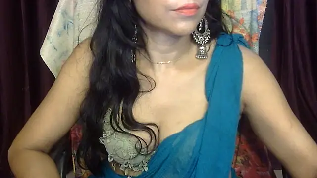 iam-moni2 live cam on StripChat