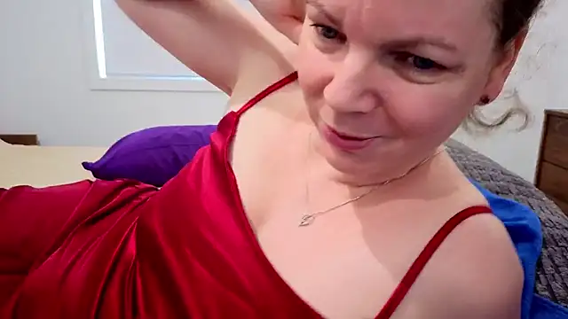 aussiecougar (F mature) - MAKE ME WET