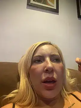 juuhschmitt stripchat