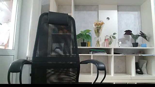 Anda_here live cam on StripChat