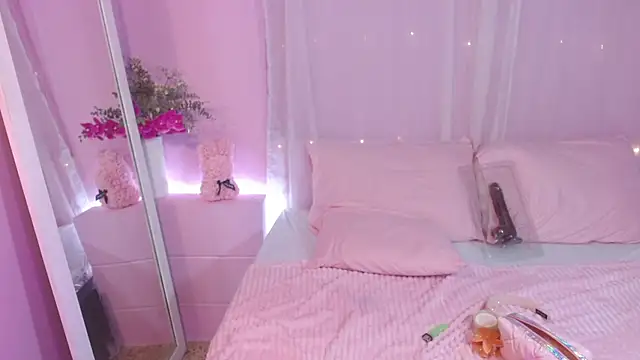 Sweetcristin live cam on StripChat