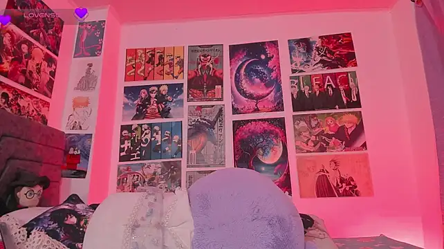 MissCurvyTop live cam on StripChat