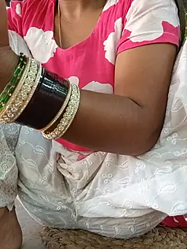 YOURBHABI143 live cam preview