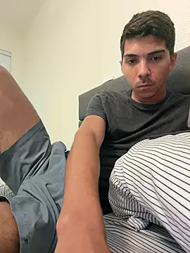 WavyAlloy30 live cam on StripChat