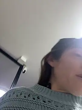 kaylaMinov_