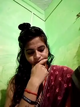 Big_soniya55A live cam on StripChat
