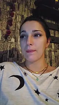 EmilyMoonlight live cam on StripChat