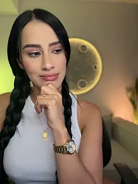 sarahhsmitth1 (F young) - CUM IN MY TITS