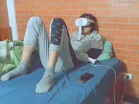 johan70sexy live cam on StripChat