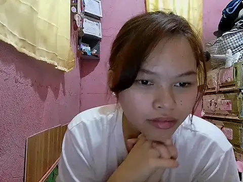 nanagrl live cam on StripChat